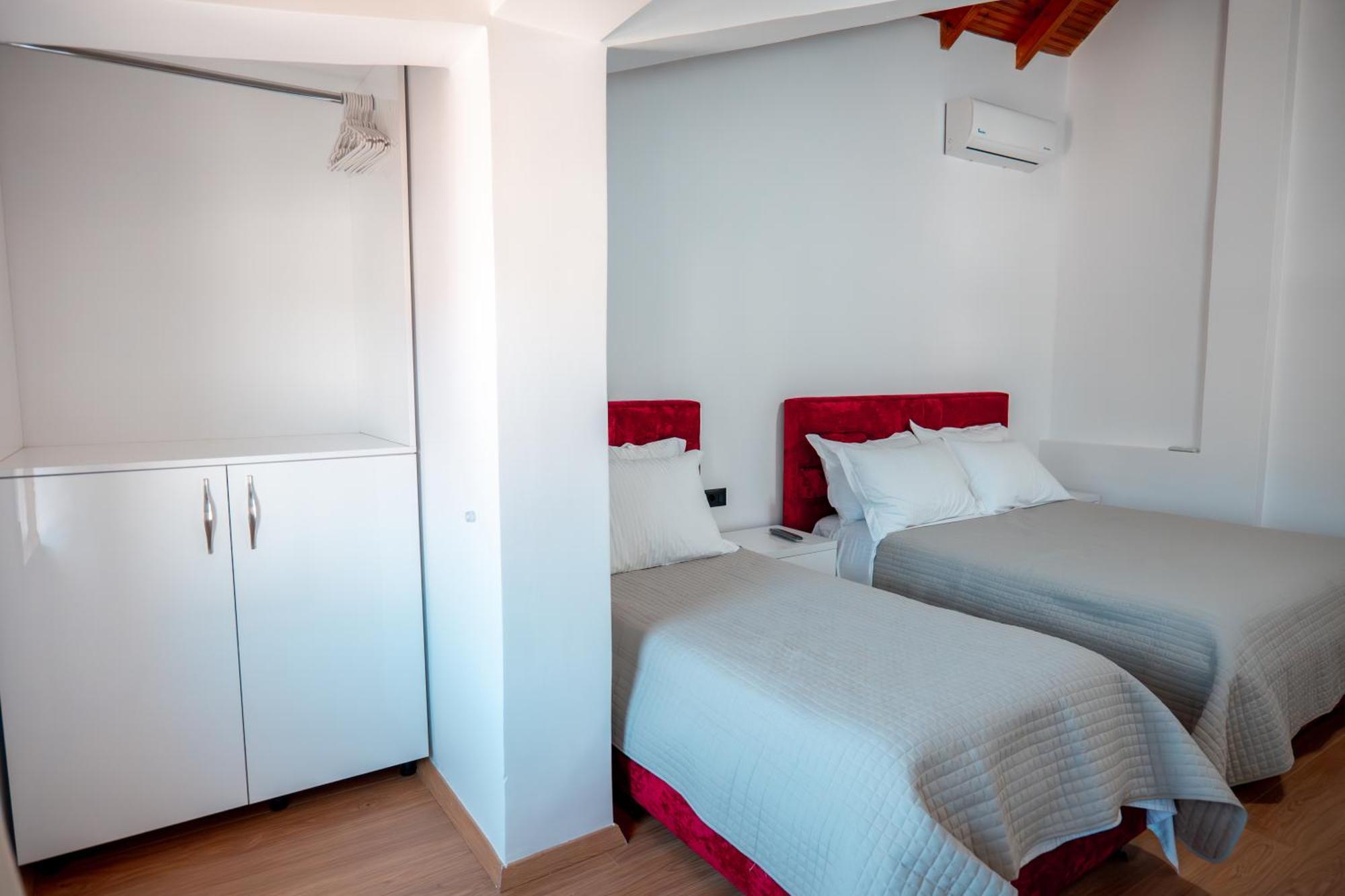 Fabio Guest House Gjirokaster Exterior photo